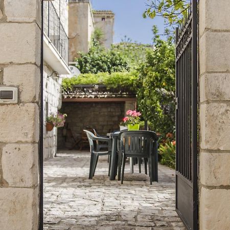 B&B Il Giardino Dei Mandarini Modica Exterior foto
