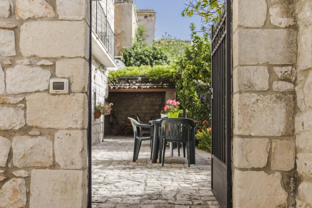 B&B Il Giardino Dei Mandarini Modica Exterior foto